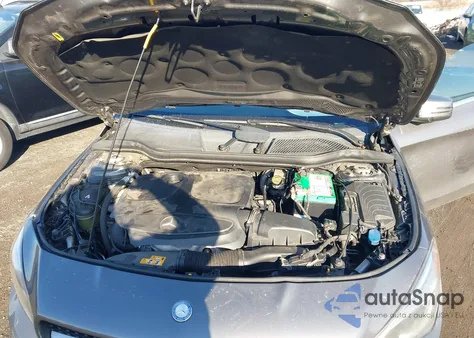 2014 Mercedes-Benz Cla 250 z USA, uszkodzony, nr VIN WDDSJ4EB4EN045367